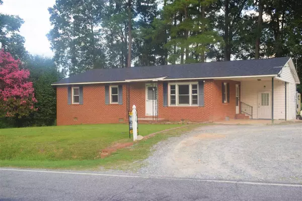 810 Old Rt 22, Kenly, NC 27542