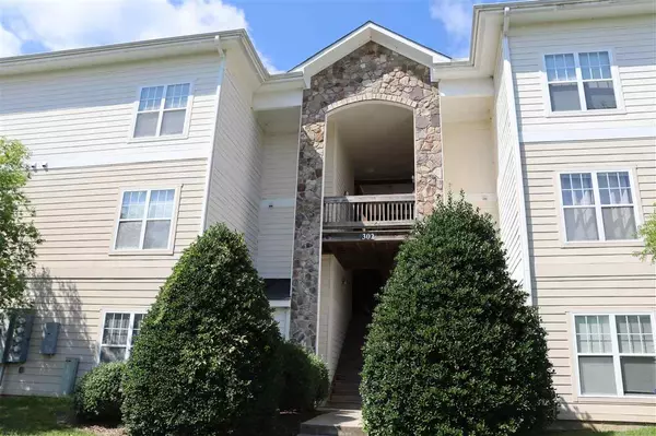 302 Campus Walk Trail #103, Elon, NC 27244