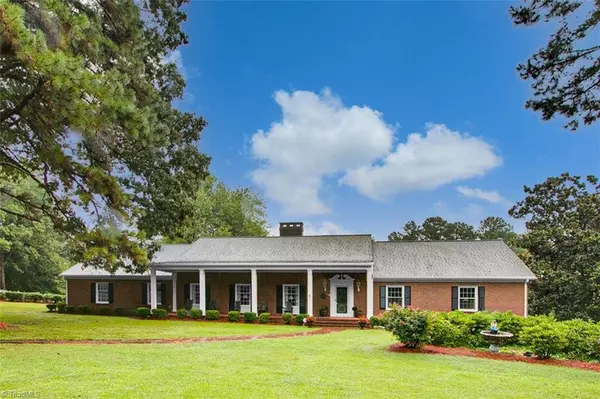 819 Worth, Asheboro, NC 27203