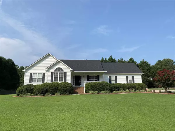 46 Albemarle Drive, Clayton, NC 27527