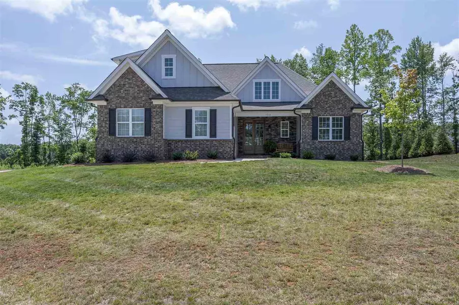 158 Lantern Drive, Advance, NC 27006