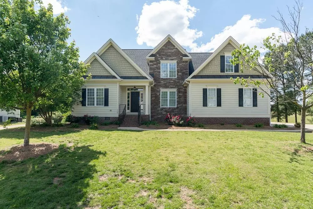 Clayton, NC 27527,768 RIVERWOOD Drive