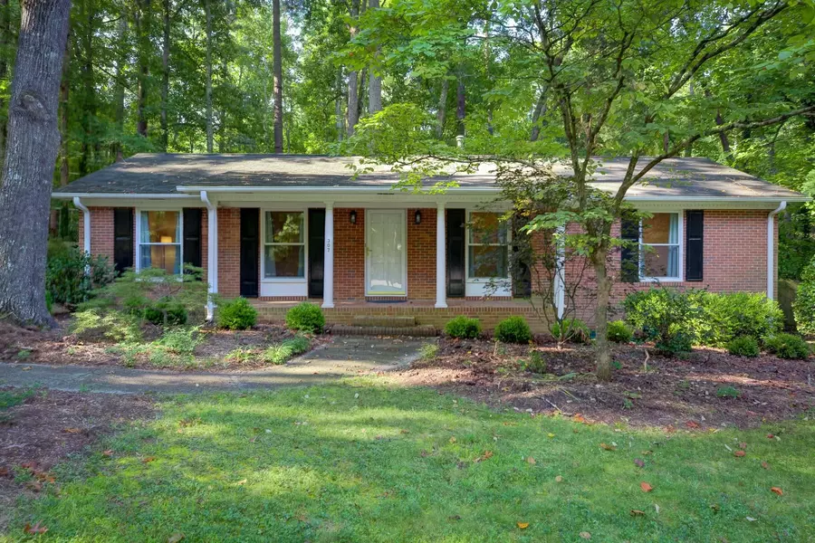 307 Yorktown Drive, Chapel Hill, NC 27516