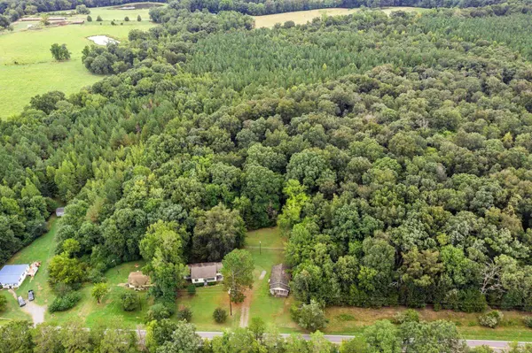 8635 S Old US 421, Bear Creek, NC 27207