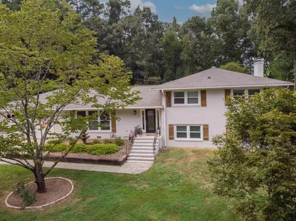 5509 Newberry Drive, Raleigh, NC 27609