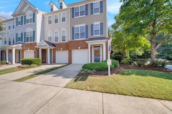 4920 Wyatt Brook Way, Raleigh, NC 27609