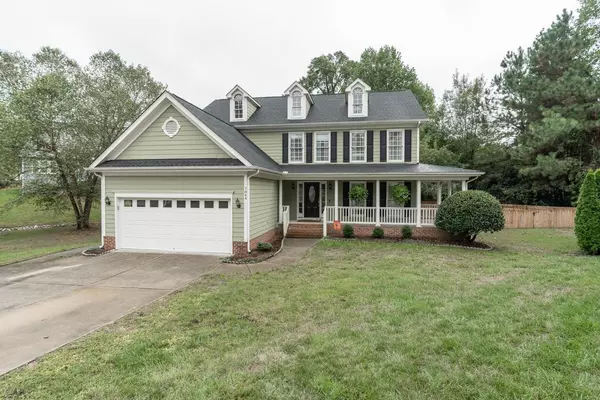 7844 Harps Mill Woods Run, Raleigh, NC 27615