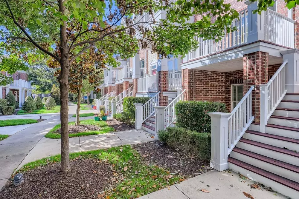 Raleigh, NC 27617,9221 Calabria Drive #102