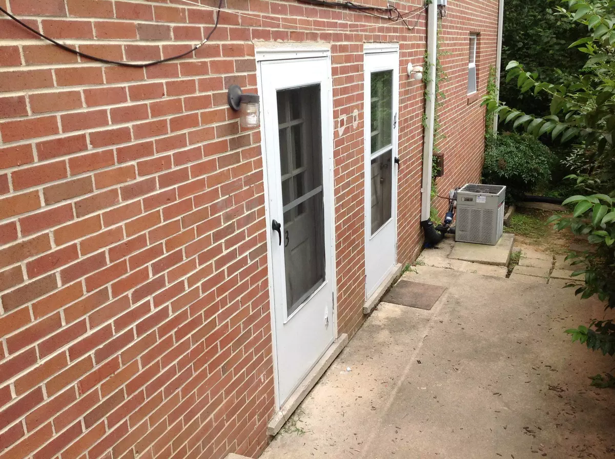 Durham, NC 27707,2105 Lafayette Street
