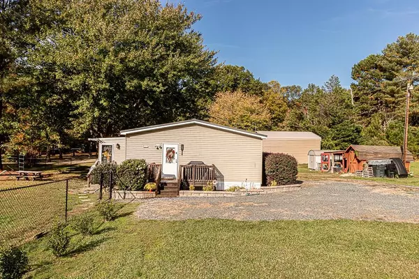 162 S Piney Grove Road, Manson, NC 27533