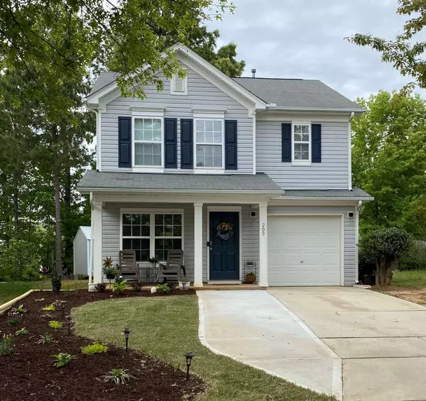 209 Trayesan Drive, Holly Springs, NC 27540