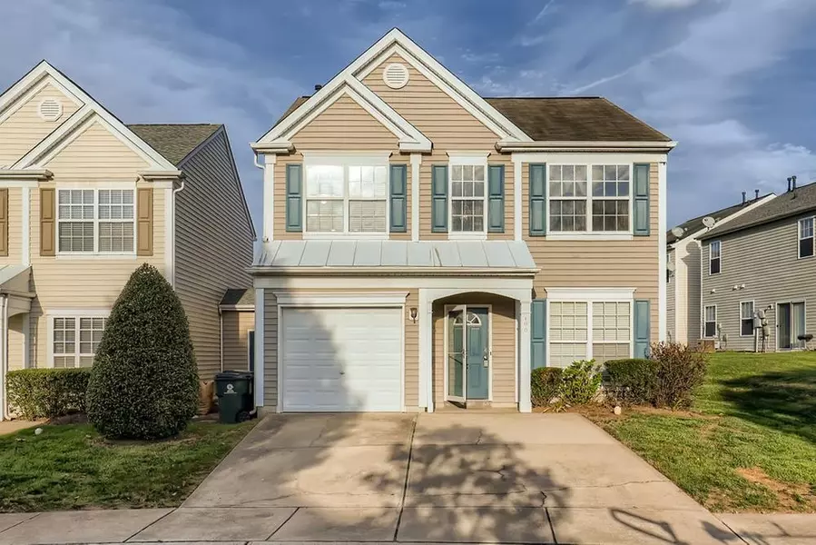 100 Whitney Oaks Lane, Morrisville, NC 27560