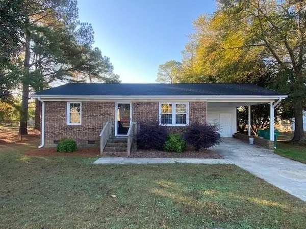 93 W Erwin Street, Coats, NC 27521