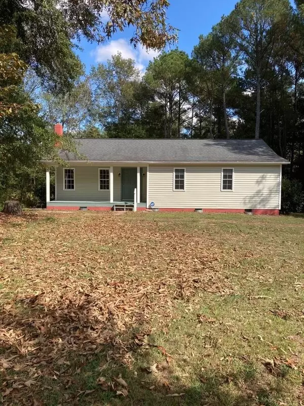 1150 S Pleasant Coates Road, Benson, NC 27504