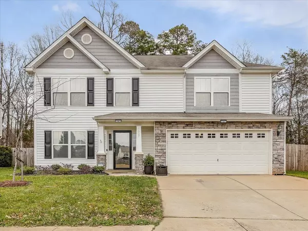 1607 Copper Circle, Mebane, NC 27302