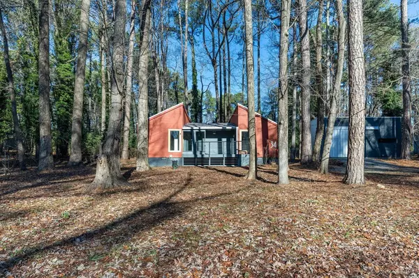 Chapel Hill, NC 27516,34 White Oak Trail