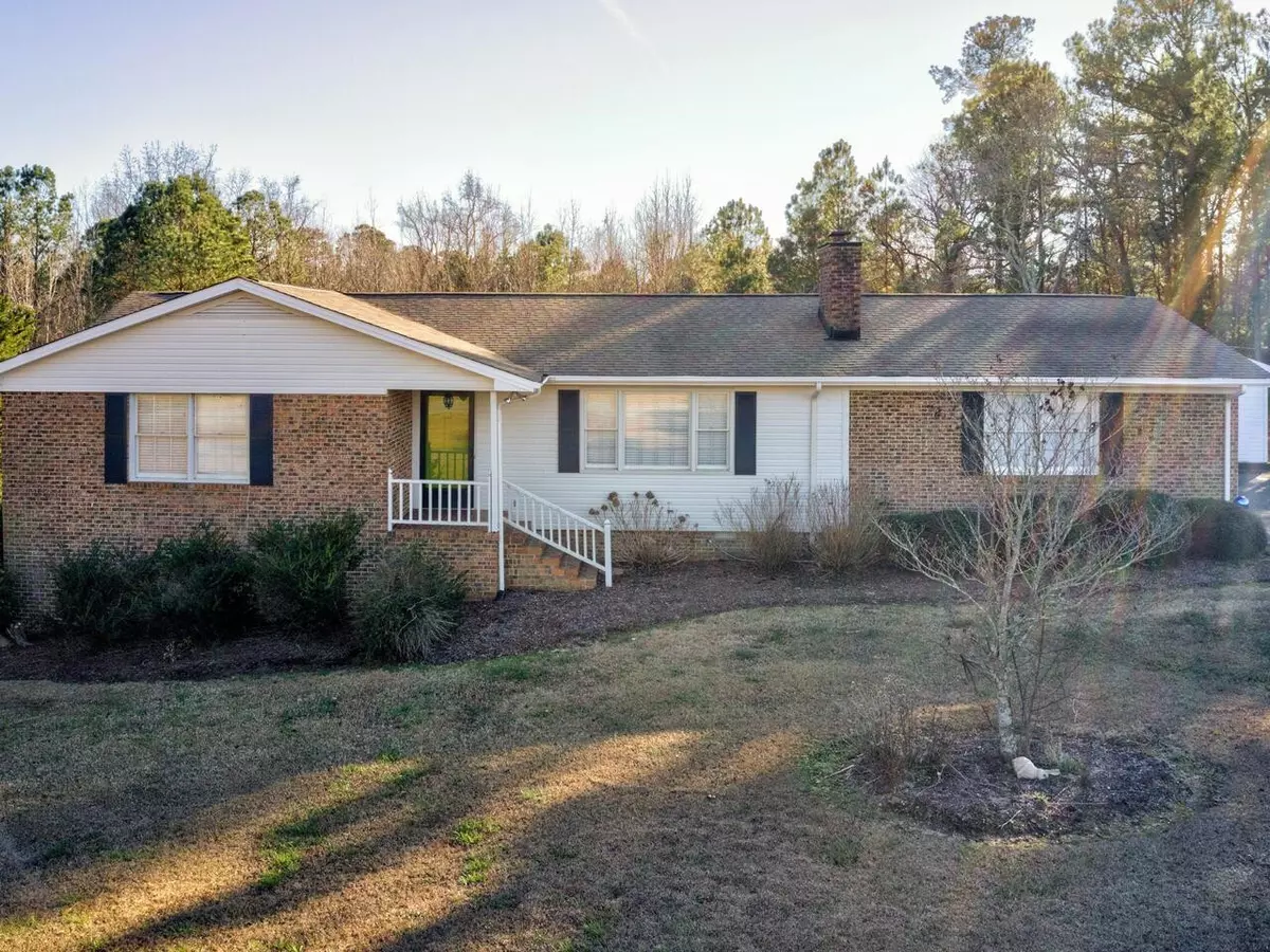 Benson, NC 27504,937 Shade Tree Road