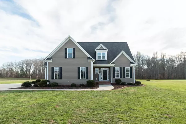 715 Bend Court, Efland, NC 27243