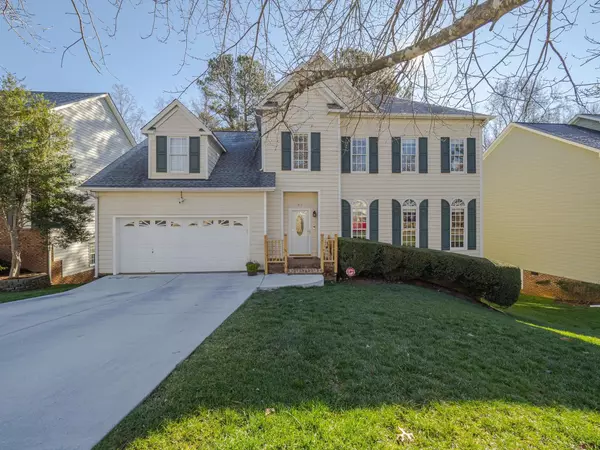 415 Kingswood Drive, Cary, NC 27513