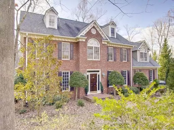 312 Rhododendron Drive, Chapel Hill, NC 27517