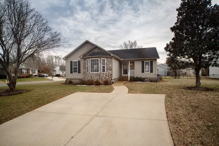 311 Mallard Creek, Graham, NC 27253