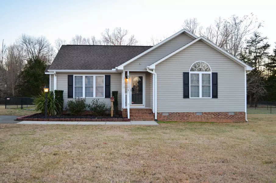 2477 Foxfire Lane, Burlington, NC 27217