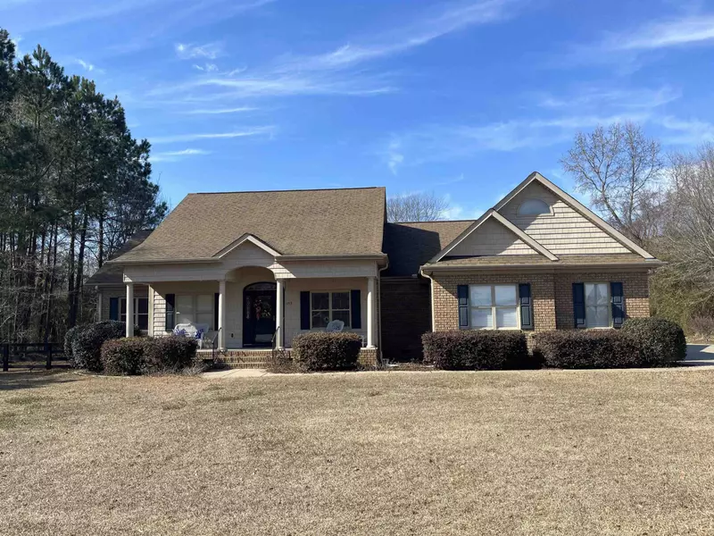 1713 Lakeshore Drive, Dunn, NC 28334