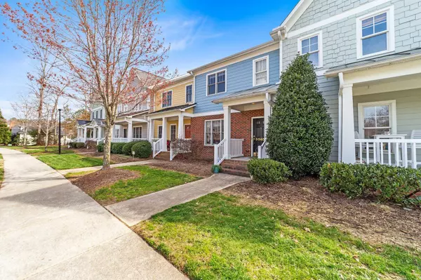 50402 Governors Drive, Chapel Hill, NC 27517