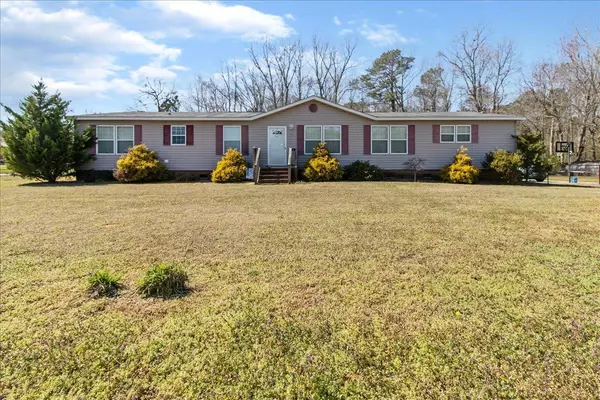 915 Abattoir Road, Coats, NC 27521