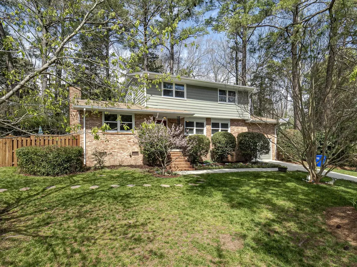 Chapel Hill, NC 27517,408 Longleaf Drive