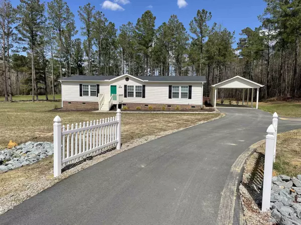 208 Loop Road, Bunnlevel, NC 28323