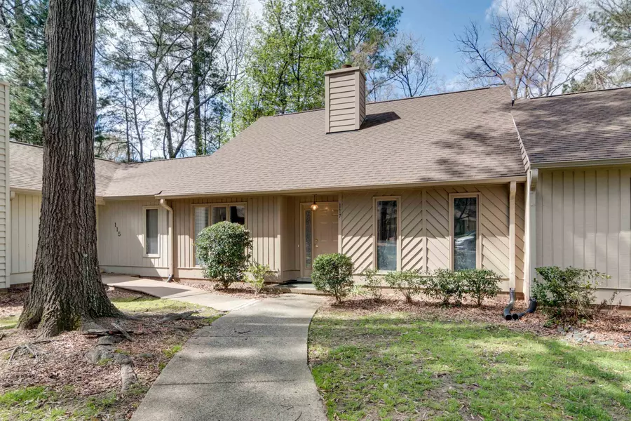 117 Greenmeadow Lane, Chapel Hill, NC 27514