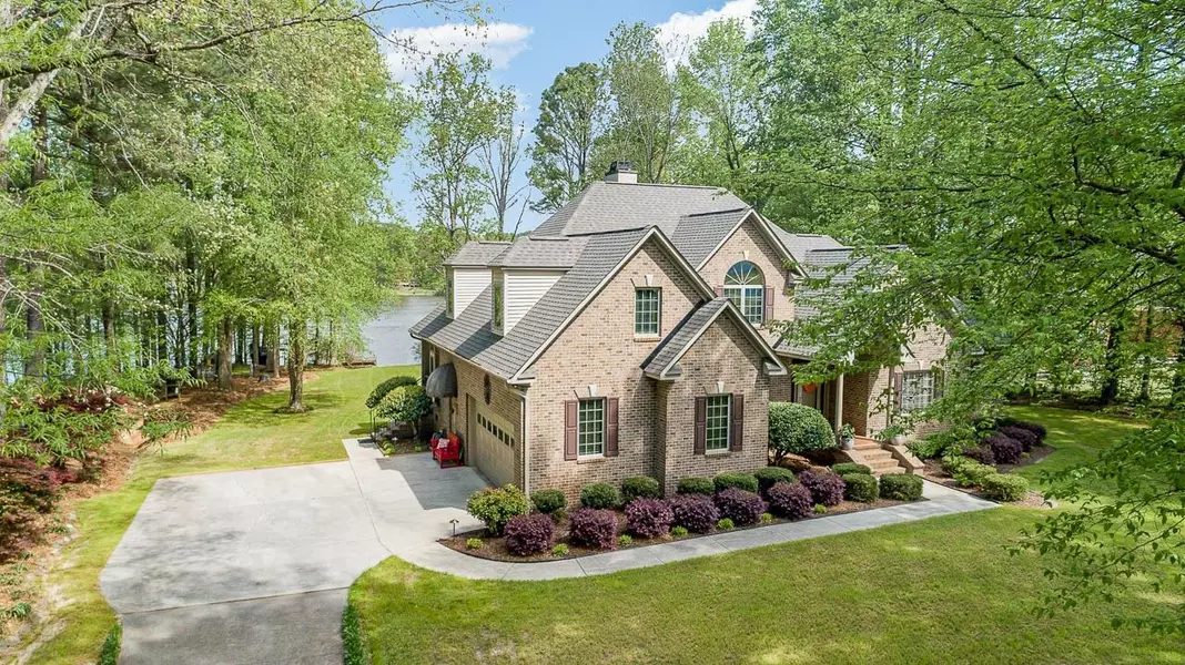 5004 Overlook Drive, Elm City, NC 27822