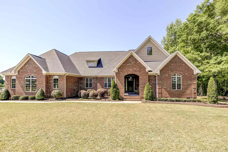 553 Northfort Drive, Clayton, NC 27527