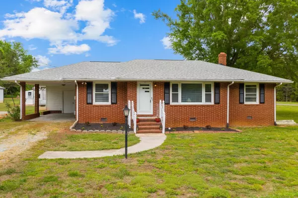 9176 Leasburg Road, Leasburg, NC 27291