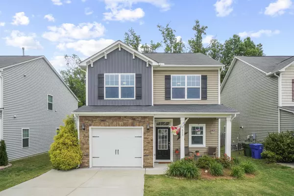 613 Hunters Ridge Drive, Fuquay Varina, NC 27526