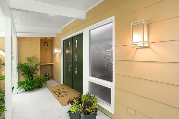 902 Stagecoach Road, Chapel Hill, NC 27514