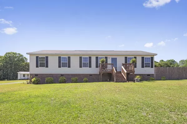 275 Old Barbour Road, Benson, NC 27504