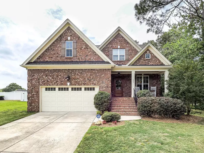 201 Bragg Court, Clayton, NC 27527