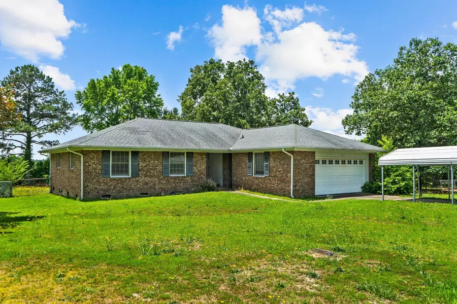 61 Crestview Place, Spring Lake, NC 28390