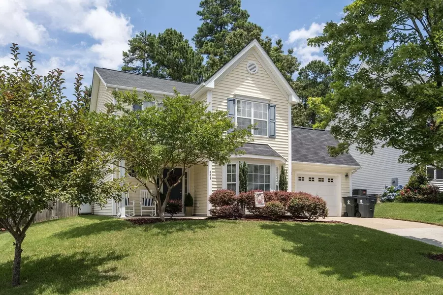 308 Holly Thorn Trace, Holly Springs, NC 27540