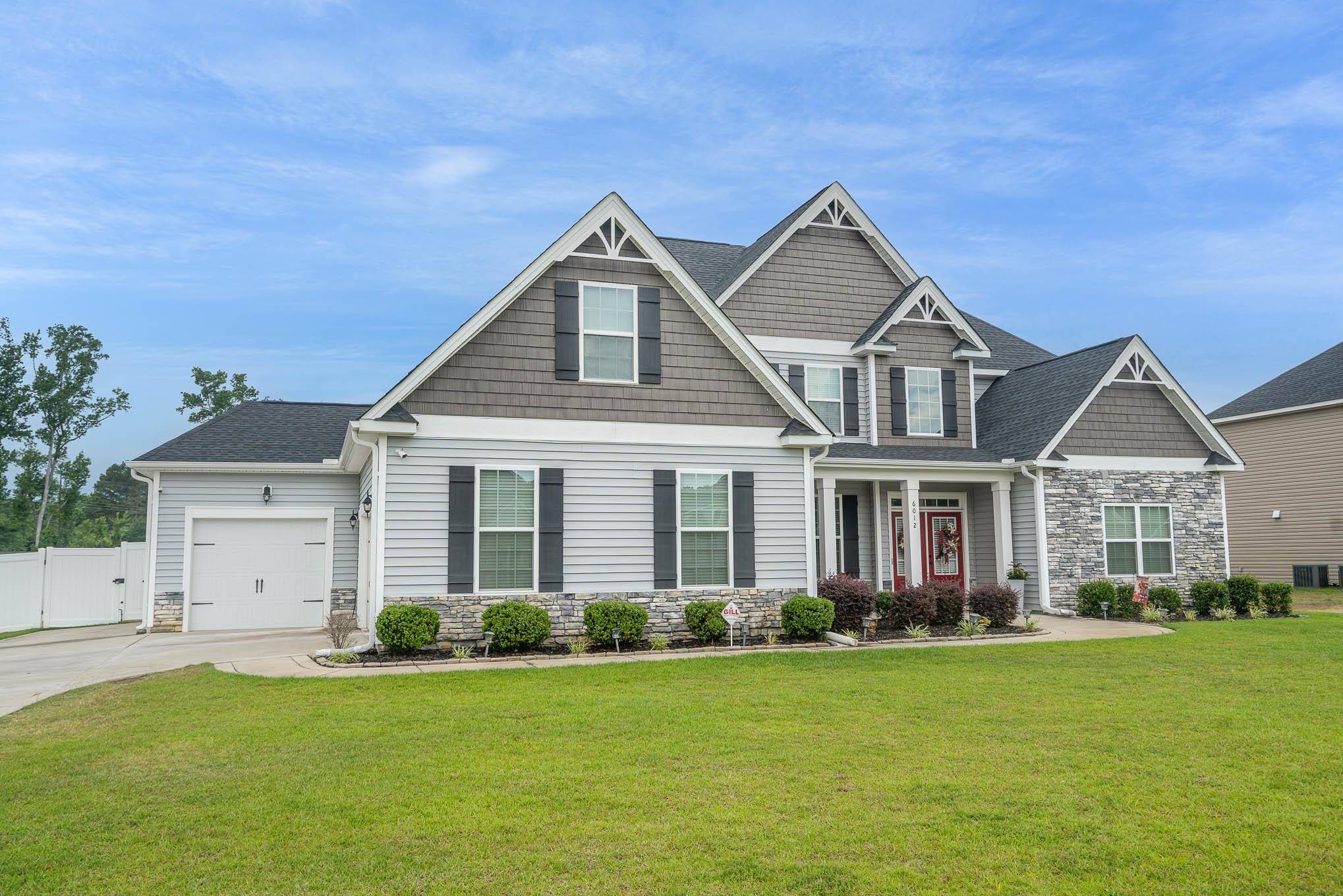 6012 Shannon Woods Way, Hope Mills, NC 28348