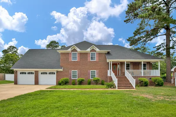 7704 Gaelic Drive, Fayetteville, NC 28306