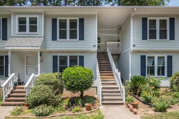 121 Westview Drive #40, Carrboro, NC 27510