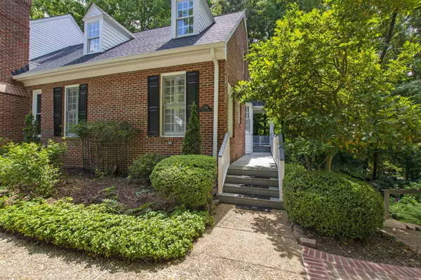 1531 Village Glenn Drive, Raleigh, NC 27612