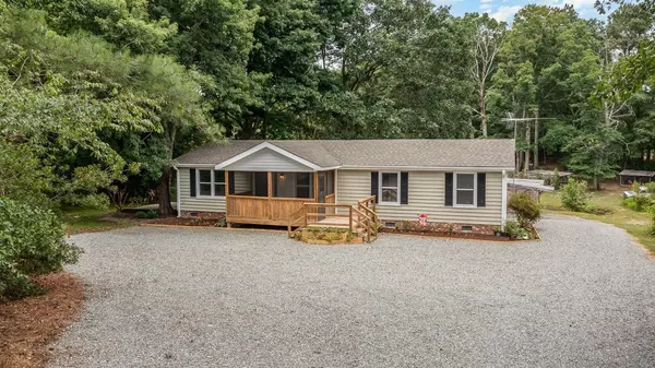 91 Lakeview Drive, Fuquay Varina, WV 26526