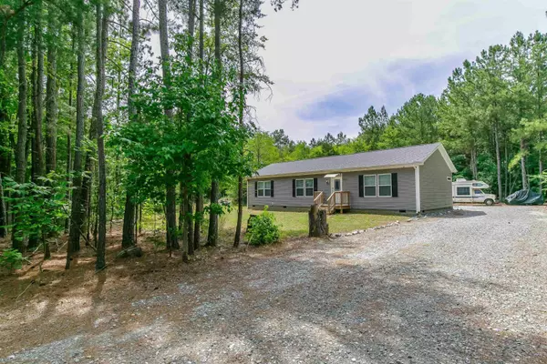 816 Ivey Road, Graham, NC 27253