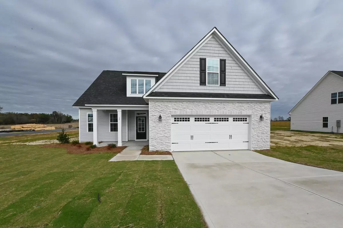 Angier, NC 27501,17 Looping Horse Circle