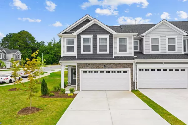 776 Creekway Drive, Fuquay Varina, NC 27526