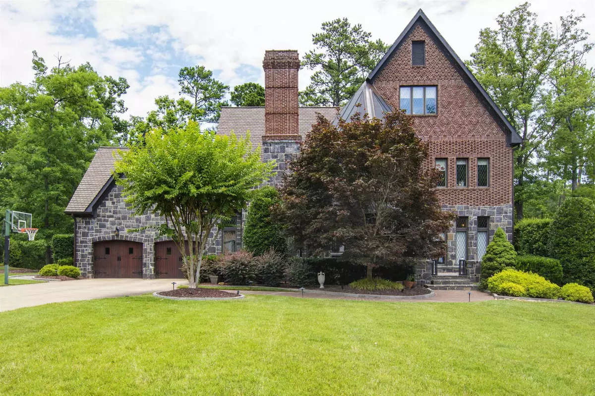 Chapel Hill, NC 27517,398 Davis Love Drive